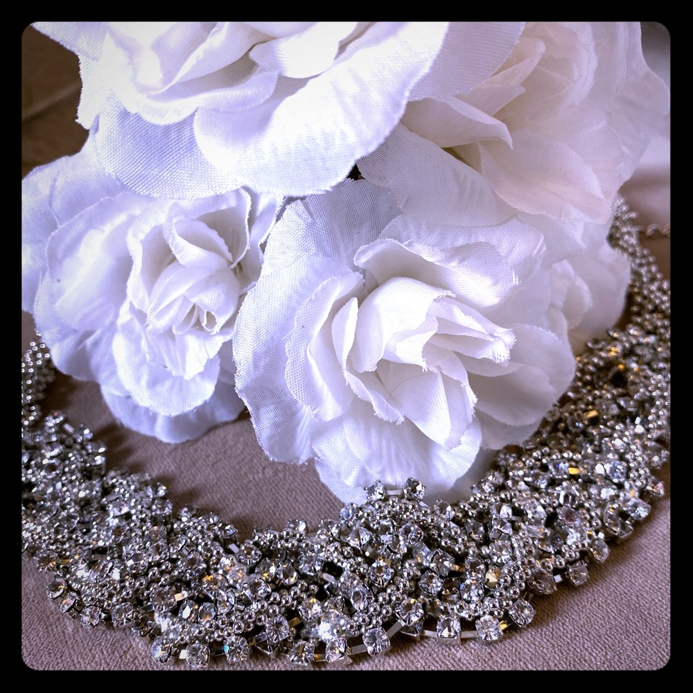 Very sparkly  white metal and crystal necklace.